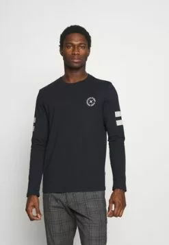 Pier One Langarmshirt - White 11 Pier One Langarmshirt - White -Pier One Geschäft 019deb4ab2e24269936d5058f628aceb