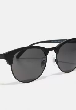 Pier One UNISEX - Sonnenbrille - Black -Pier One Geschäft 07614bed52e840d38dfcd9c78627c9bd