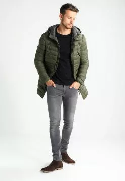 Pier One Geschäft -Pier One Geschäft 19845241fd1249a79b9f95b66380c962