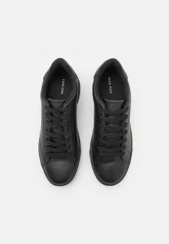 Pier One UNISEX - Sneaker Low - Black -Pier One Geschäft 345ac05bab164292b55be26426f33c5a