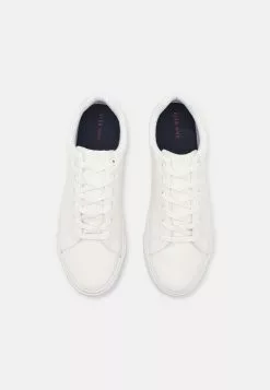 Pier One UNISEX - Sneaker Low - White 9 Pier One UNISEX - Sneaker Low - White -Pier One Geschäft 3747494760f54e24afa52bab7dfce4dd