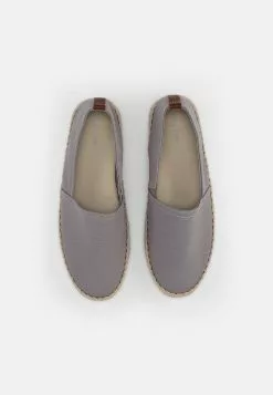 Pier One RENA ESPADRILLE UNISEX - Espadrille - Light Grey -Pier One Geschäft 3a4ecaa564354b7ead8553c898526375