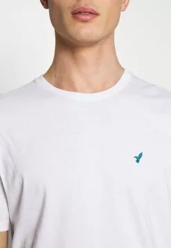 Pier One T-Shirt Basic - White 10 Pier One T-Shirt Basic - White -Pier One Geschäft 4c561a52ec7c456d9aa8356485ae94a7