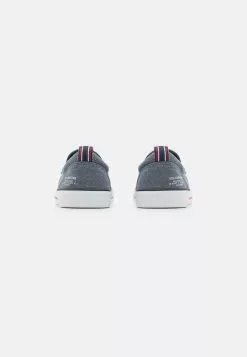 Pier One UNISEX - Sneaker Low - Dark Blue -Pier One Geschäft 4e723c8cacc7476bacc887b1da86a4ae