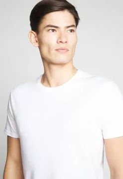 Pier One 2 PACK - T-Shirt Basic - White/dark Blue -Pier One Geschäft 5d6a04d994e343d2903cc2c1666bad4b