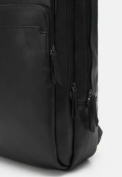 Pier One UNISEX - Tagesrucksack - Black -Pier One Geschäft 63517297ef4f4a91af341af9b00d46ed