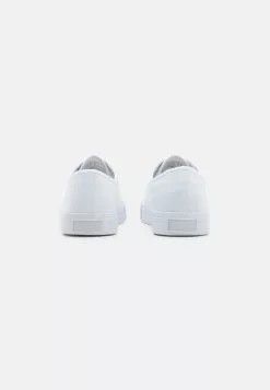 Pier One UNISEX - Sneaker Low - White -Pier One Geschäft 68b711ddaecd4cfaacd471e0905628b6
