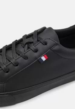 Pier One UNISEX - Sneaker Low - Black -Pier One Geschäft 6e36972564914bfea36b8c5d9e0ffb4b