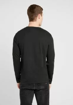 Pier One Langarmshirt - Black 8 Pier One Langarmshirt - Black -Pier One Geschäft 7e5e4d2853a949059ecb8a67eb157f5d
