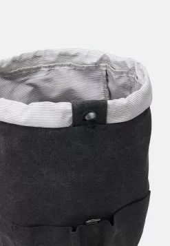 Pier One UNISEX - Tagesrucksack - Black -Pier One Geschäft 8176a059e8b44272a0f0f6478ea3d1f4