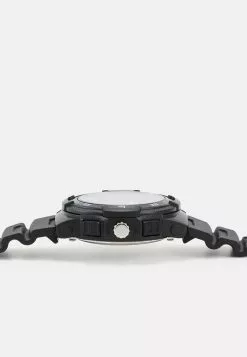 Pier One Digitaluhr - Black 8 Pier One Digitaluhr - Black -Pier One Geschäft 99f42e00e4e84d3ab001d2f6ecf13bd3