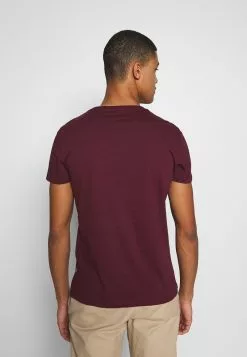 Pier One T-Shirt Basic - Bordeaux -Pier One Geschäft 9f9bb53358e64bb195d7899815204bcd