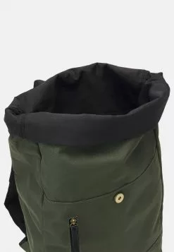 Pier One UNISEX - Tagesrucksack - Green 8 Pier One UNISEX - Tagesrucksack - Green -Pier One Geschäft aa8b8bbe655a46ce94fef1eadba88c7b