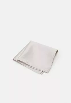 Pier One SET - Sonstige Accessoires - Silver -Pier One Geschäft ac188c39a46c41b28b7968f88d050584