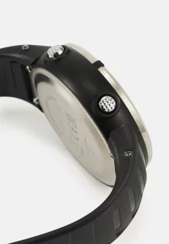 Pier One Digitaluhr - Black 8 Pier One Digitaluhr - Black -Pier One Geschäft dfcadef68cfc4a609a0016c90bfeab73