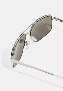 Pier One UNISEX - Sonnenbrille - Silver-coloured, Black -Pier One Geschäft e4032642d98b4cd386349df91f3cefe3