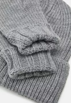 Pier One SET - Mütze - Grey -Pier One Geschäft e50e53f6a53e4867a382c1ae80f58312